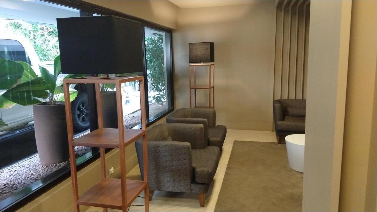 A1 Flats Wym Brooklin Apartment
